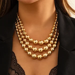 collier multi-rangs vintage avec grosses perles