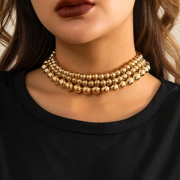 collier ras de cou vintage avec grosses perles