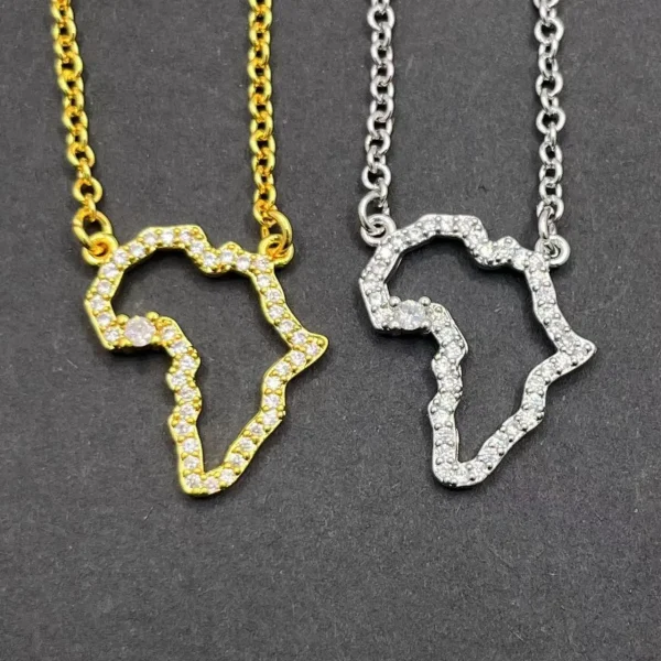 collier avec pendentif carte de l'Afrique