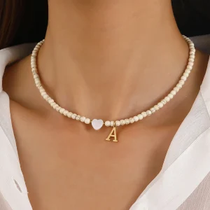 collier ras du cou bohème avec initiales