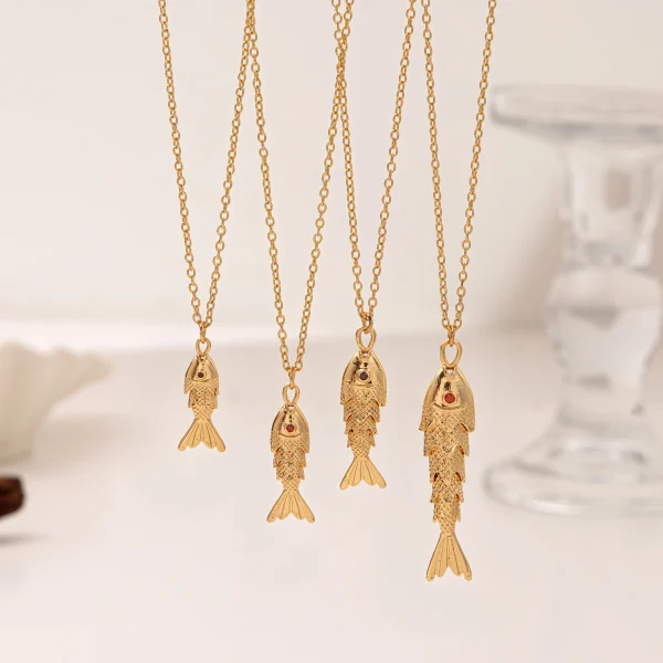 collier rétro en forme de poisson koï