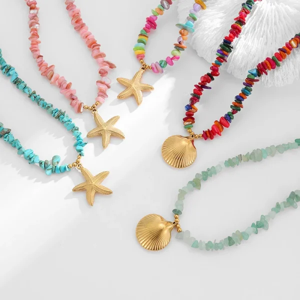 collier coquillage en pierre colorée