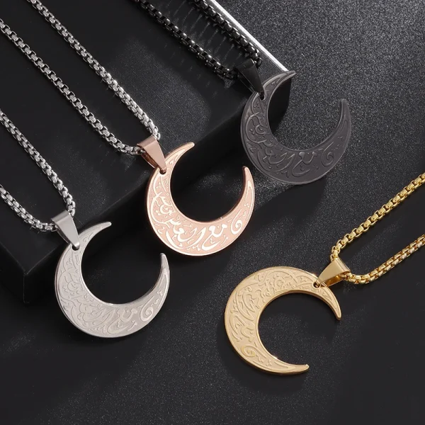 collier avec pendentif en forme de lune Ayatul Kursi