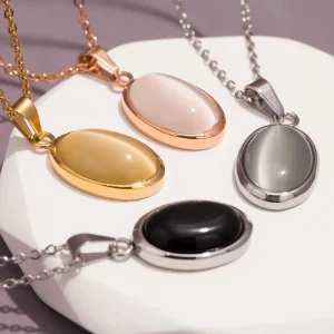 collier pendentif ovale en pierre œil de chat et opale