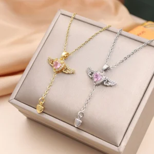 collier avec pendentif ailes d'ange Cupidon