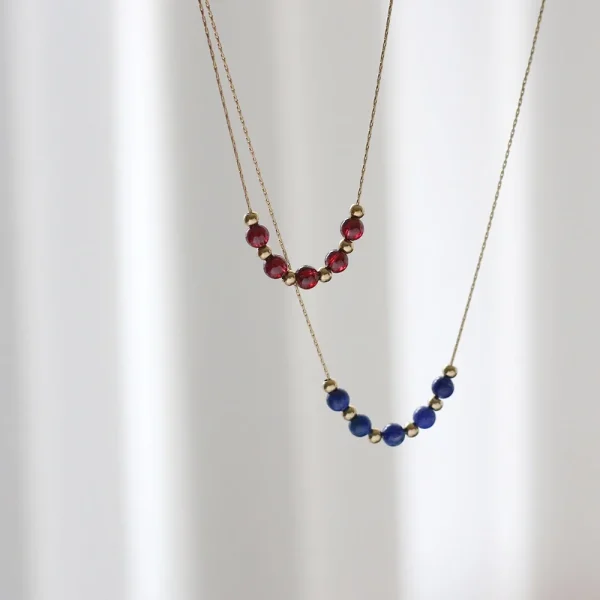 collier en pierre précieuse naturelle