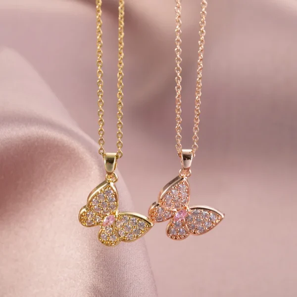 collier pendentif papillon en zircon