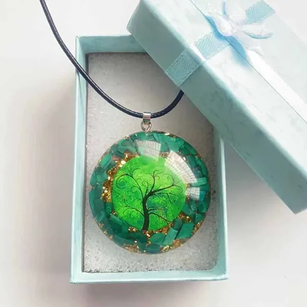 collier de guérison des chakras en orgonite
