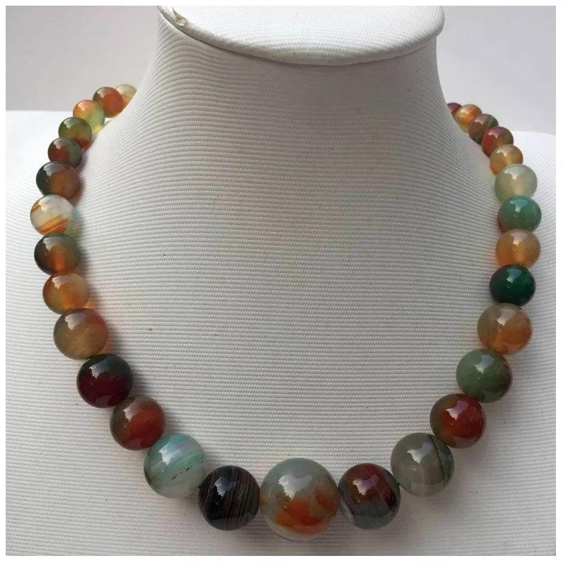 collier en cornaline multicolore